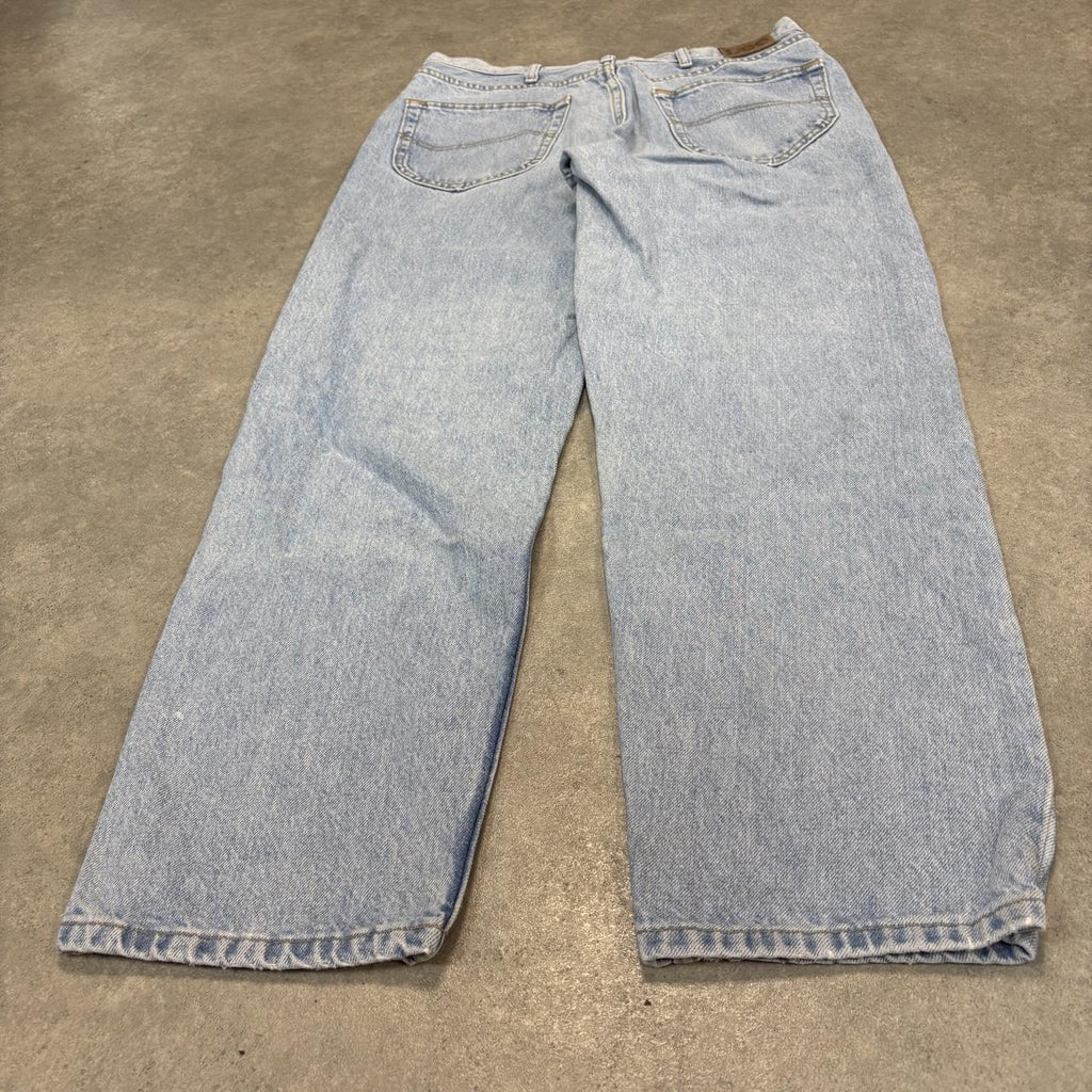 Vintage Lee Jeans Mens 34x30 Light Blue Wash Denim Wash Relaxed Straight Leg Trousers Cowboy Western USA 90s Y2K