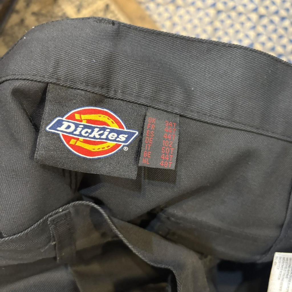 BR2306JI-P - Vintage retro essential  Black Dickies Double Knee Cargo Trousers pants casual workwear #skater #utility #workwear #carpenter #dickies