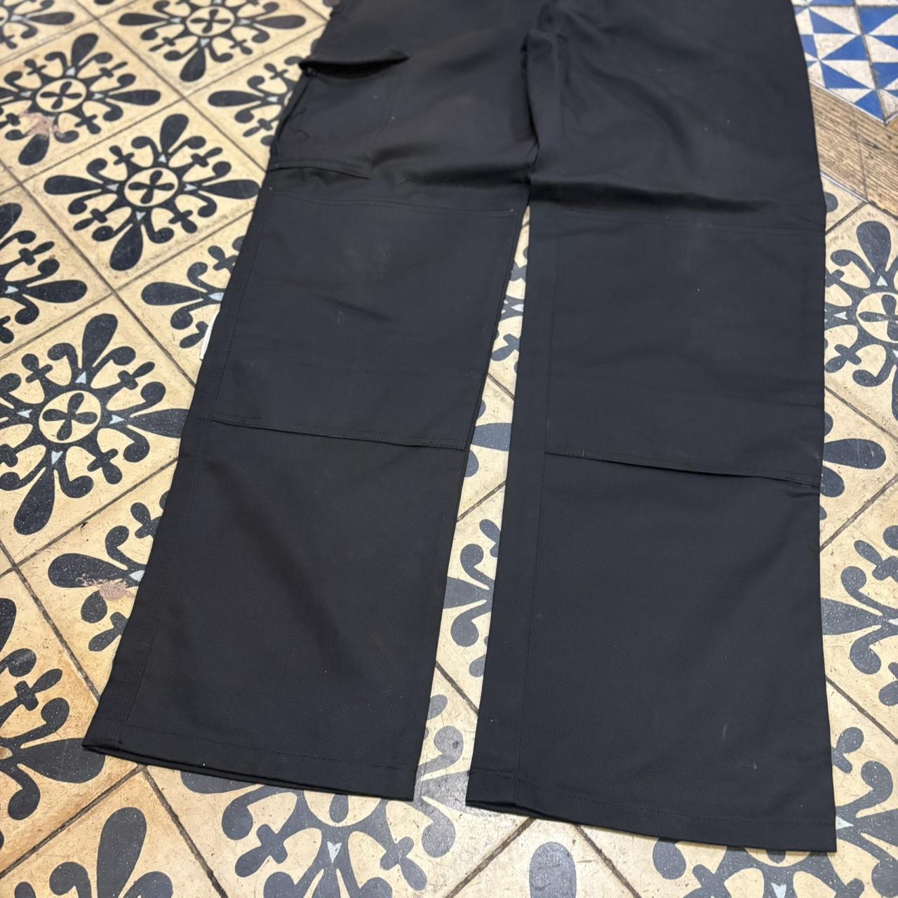 BR2306JI-P - Vintage retro essential  Black Dickies Double Knee Cargo Trousers pants casual workwear #skater #utility #workwear #carpenter #dickies