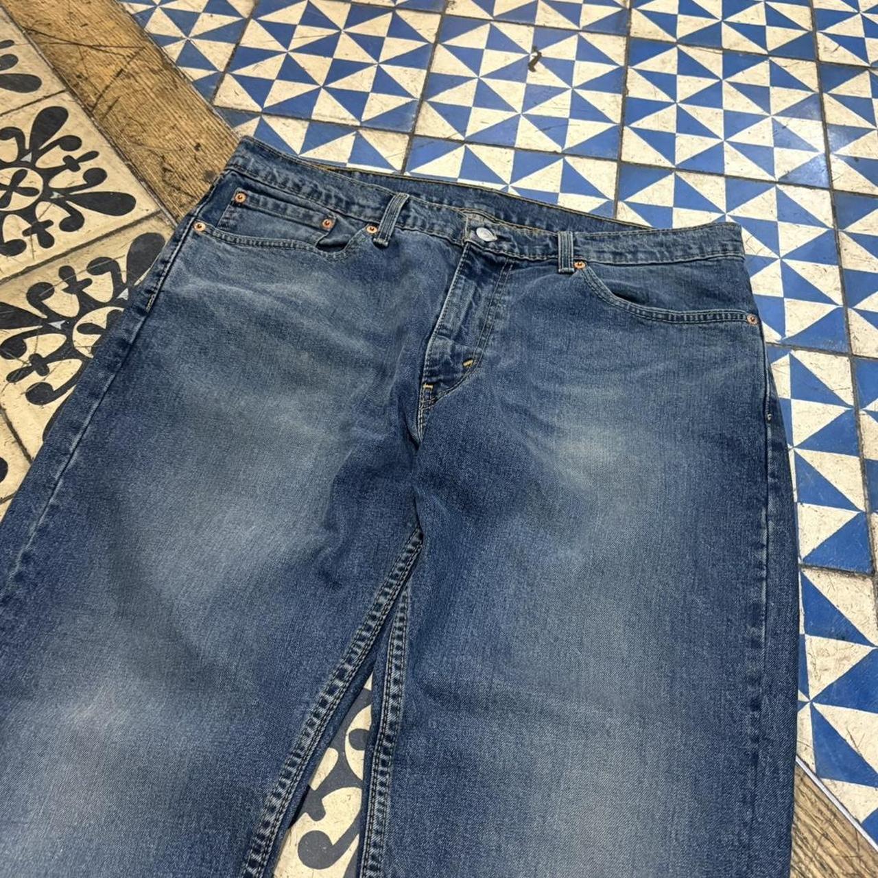 TRW536F - Vintage retro essential Altered Levi’s 505 Tapered Blue Wash Denim Jeans Trousers pants #denim #levis #tapered #levis505 #jeans