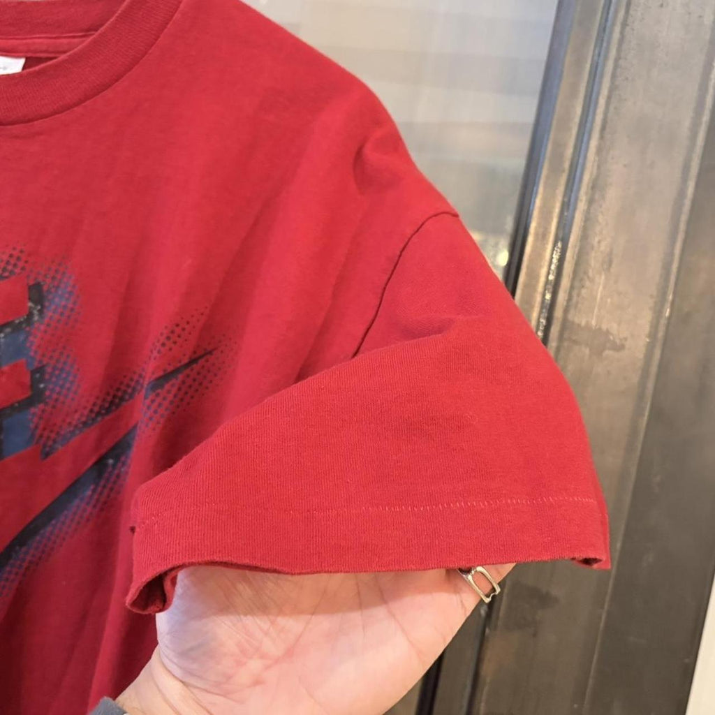 Vintage 90s Y2K Nike T-Shirt Mens Large Red Big Logo Swoosh Graphic Tee Single Stitch