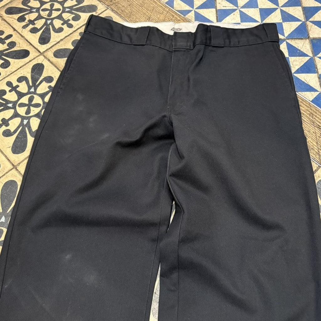 BR1011DA-F - Vintage retro essential Black Dickies Straight Leg Trousers pants casual workwear #skater #utility #workwear #straightleg #dickies