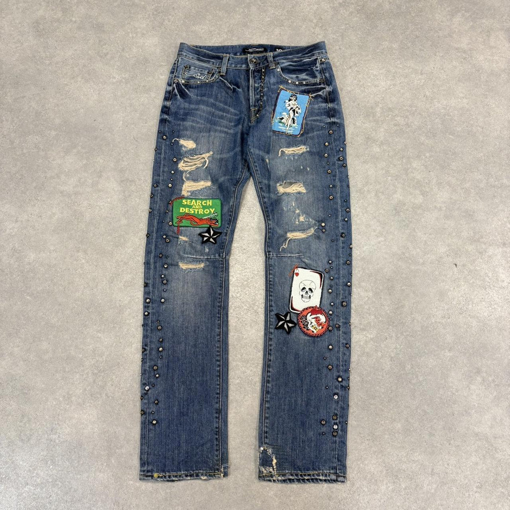 CP2504A-U - Vintage retro essential  Ed Hardy Distressed Studded Blue Wash Denim Jeans Trousers pants with embroidered jaguar and lady pocket patches #studded #embroidered #edhardy #jeans #y2k