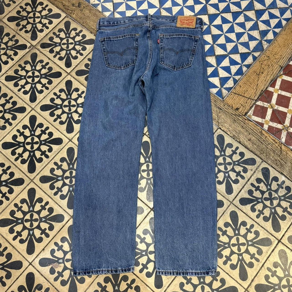TRW602-P - Vintage retro essential Levi’s 505 Blue Wash Denim Jeans Trousers pants #denim #straightleg #levis #levis505 #jeans