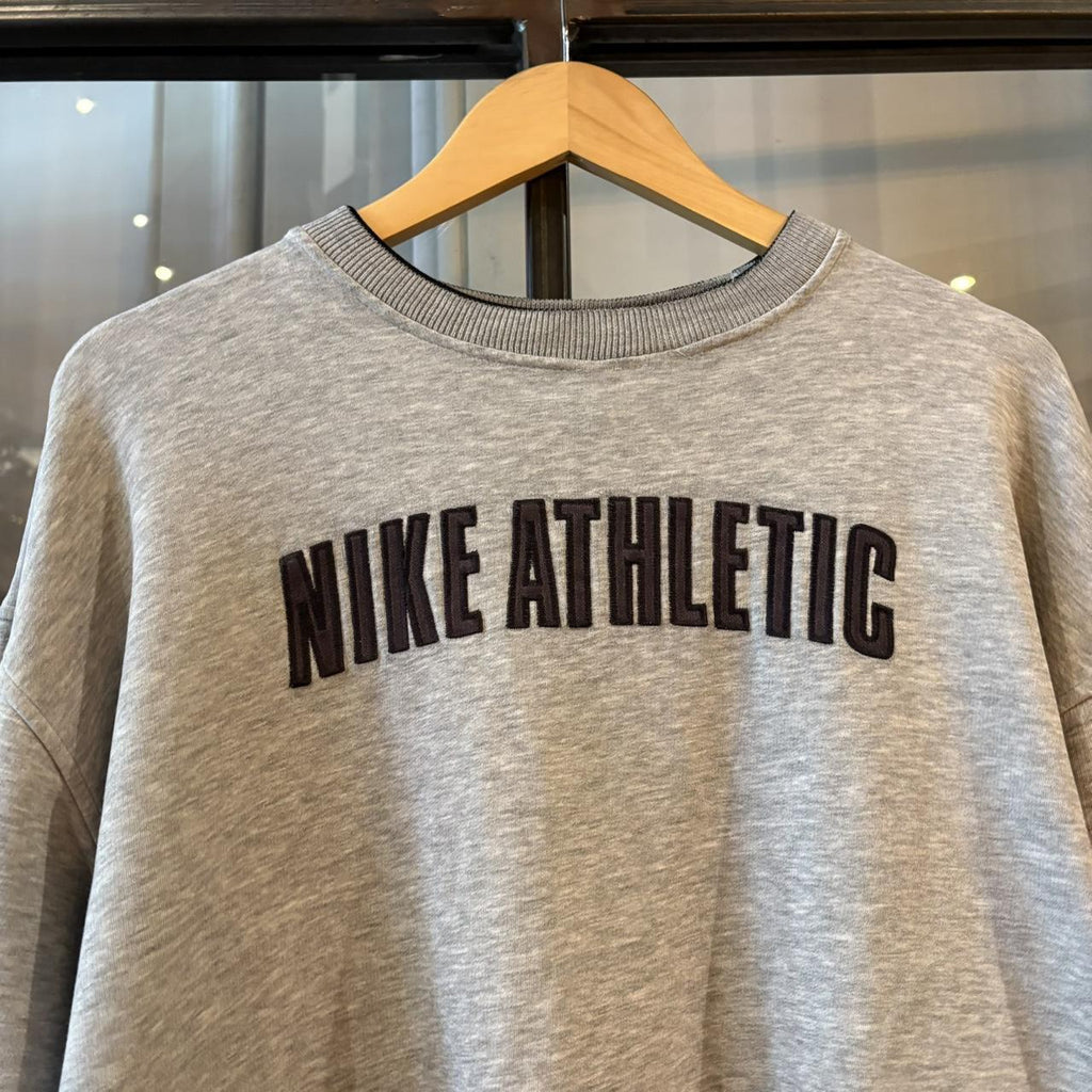 Vintage Nike Athletics Jumper Grey Mens XXL Spellout Embroidered Skate Sweatshirt Top 90s Y2K 2000s