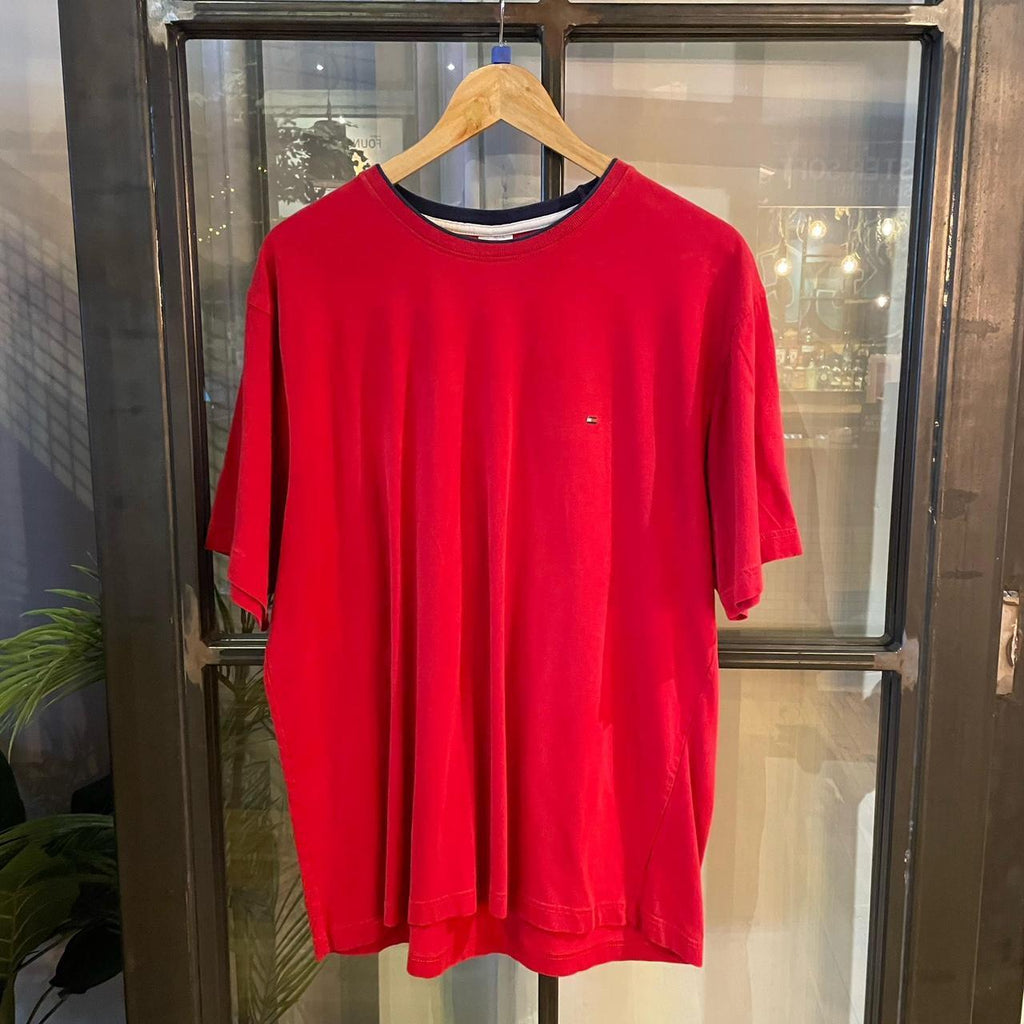 1224G65P - Vintage Retro Essential Red Tommy Hilfiger Print logo Top Tee T-shirt #90s #tommy #top #essential #basic