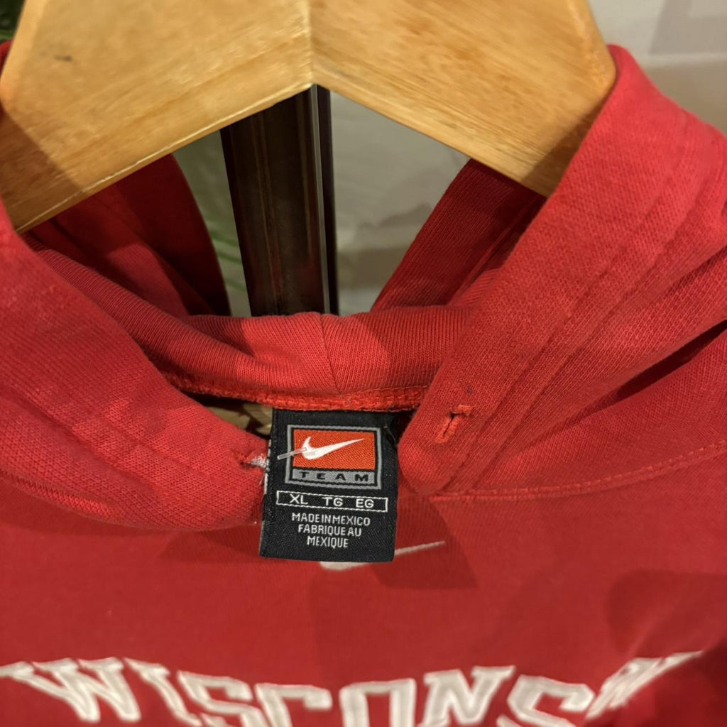 Vintage Retro Essential Red Nike Wisconsin Sweatshirt Hoodie with embroidered centre swoosh logo #90s #sportswear #nike #wisconsin #y2k