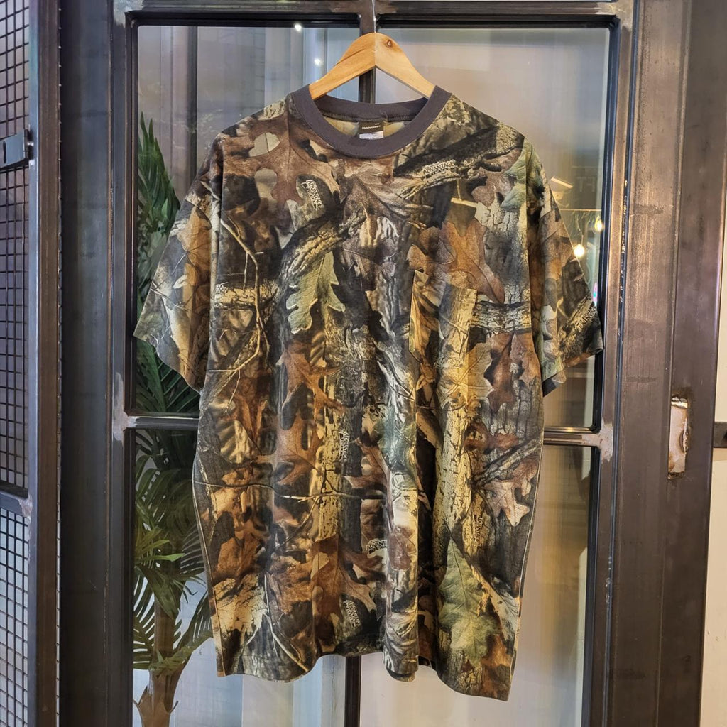 RTT017 - Vintage Retro essential RealTree Camouflage Khaki Green Brown Field Hunting graphic print Top T-Shirt Tee #realtree #hunting #camo #utility