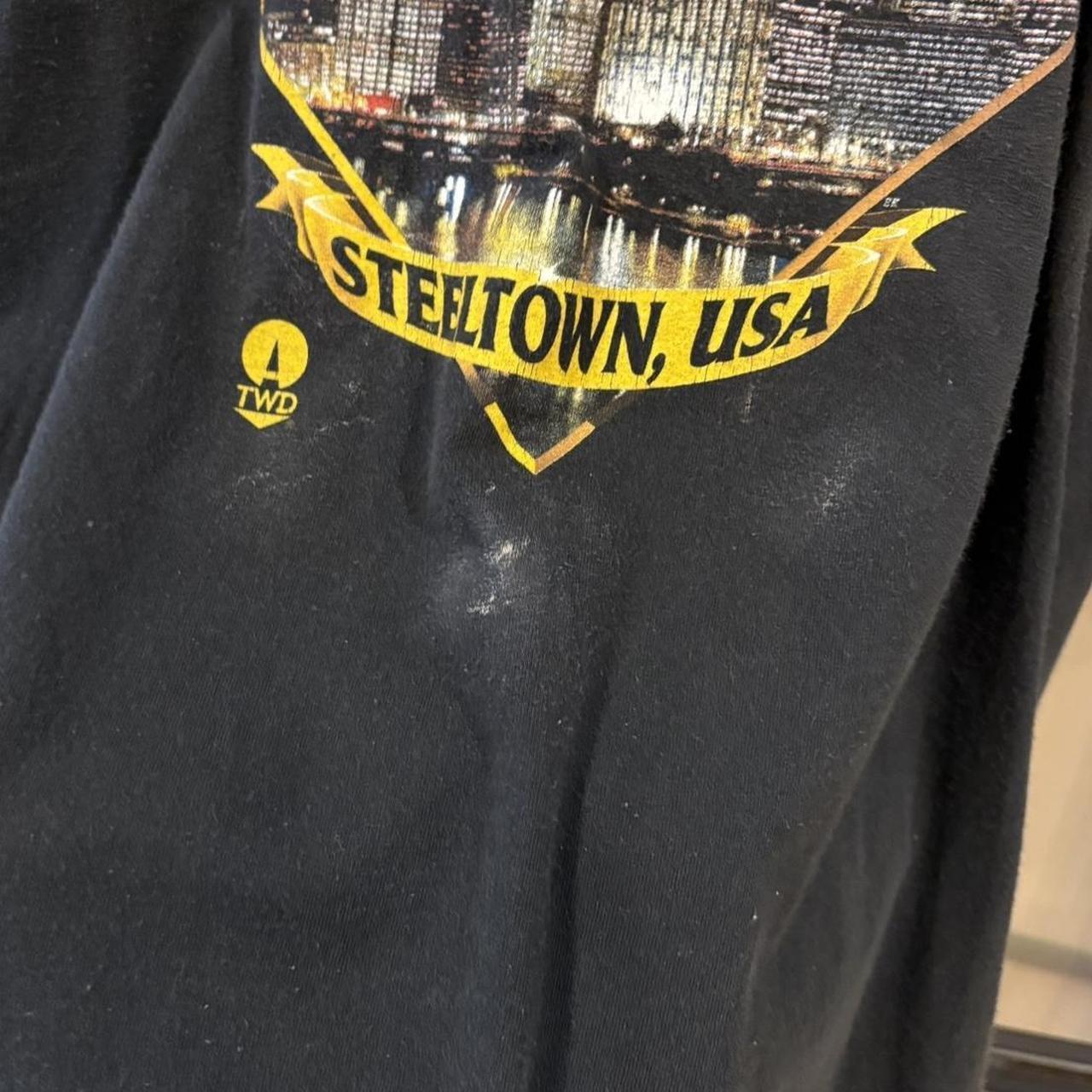 BR1508Q-F - Vintage Retro Essential Black ‘ Big Nasty D ‘ Steeltown USA Graphic Print Top Tee T-shirt #90s #graphic #top #essential #basic