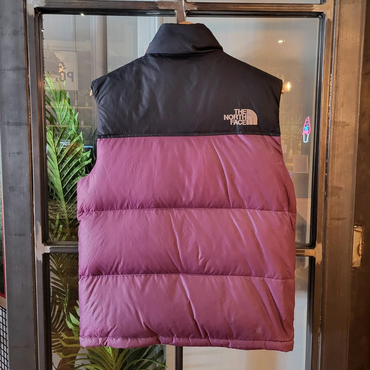 WCJ000 - Vintage retro purple black essential The North Face nupstee 700 gilet bodywarmer down sleeveless puffer padded bodywarmer #gorpcore #tnf #gilet #outdoors