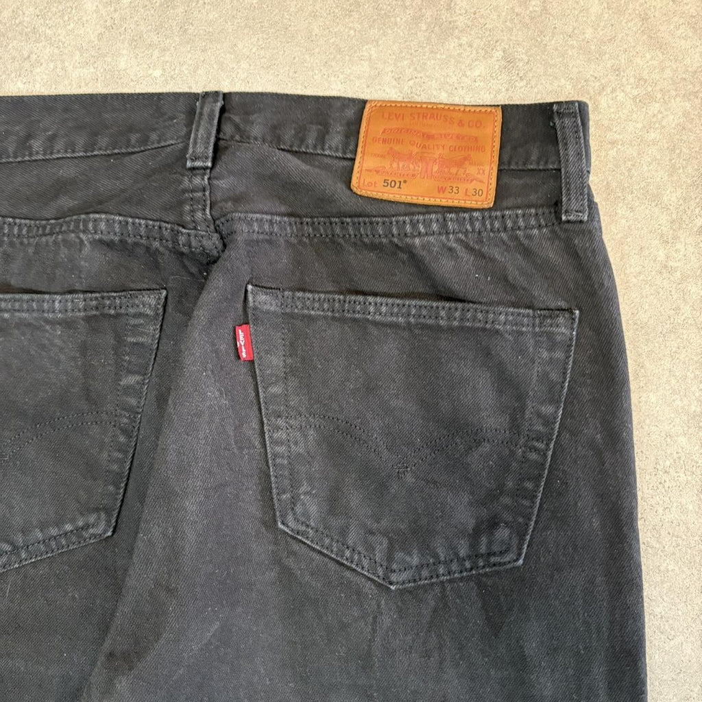 Vintage Black Wash Levi’s 501 Jeans Mens 33x30 Straight Leg Denim Trousers Skate Western Vintage Y2K 90s