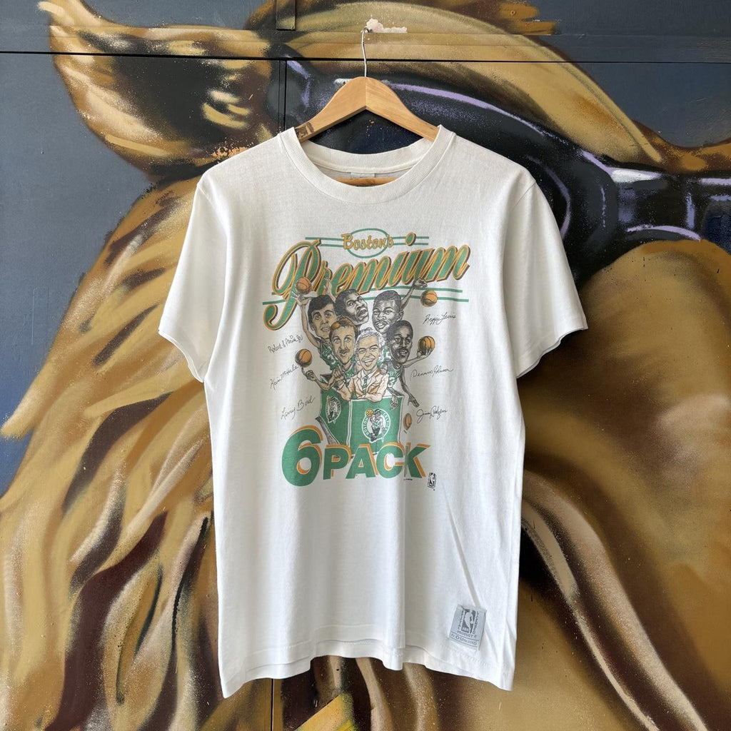 Vintage Boston Celtics T shirt Mens Medium NBA Salem Graphic Print Top 80s Single Stitch