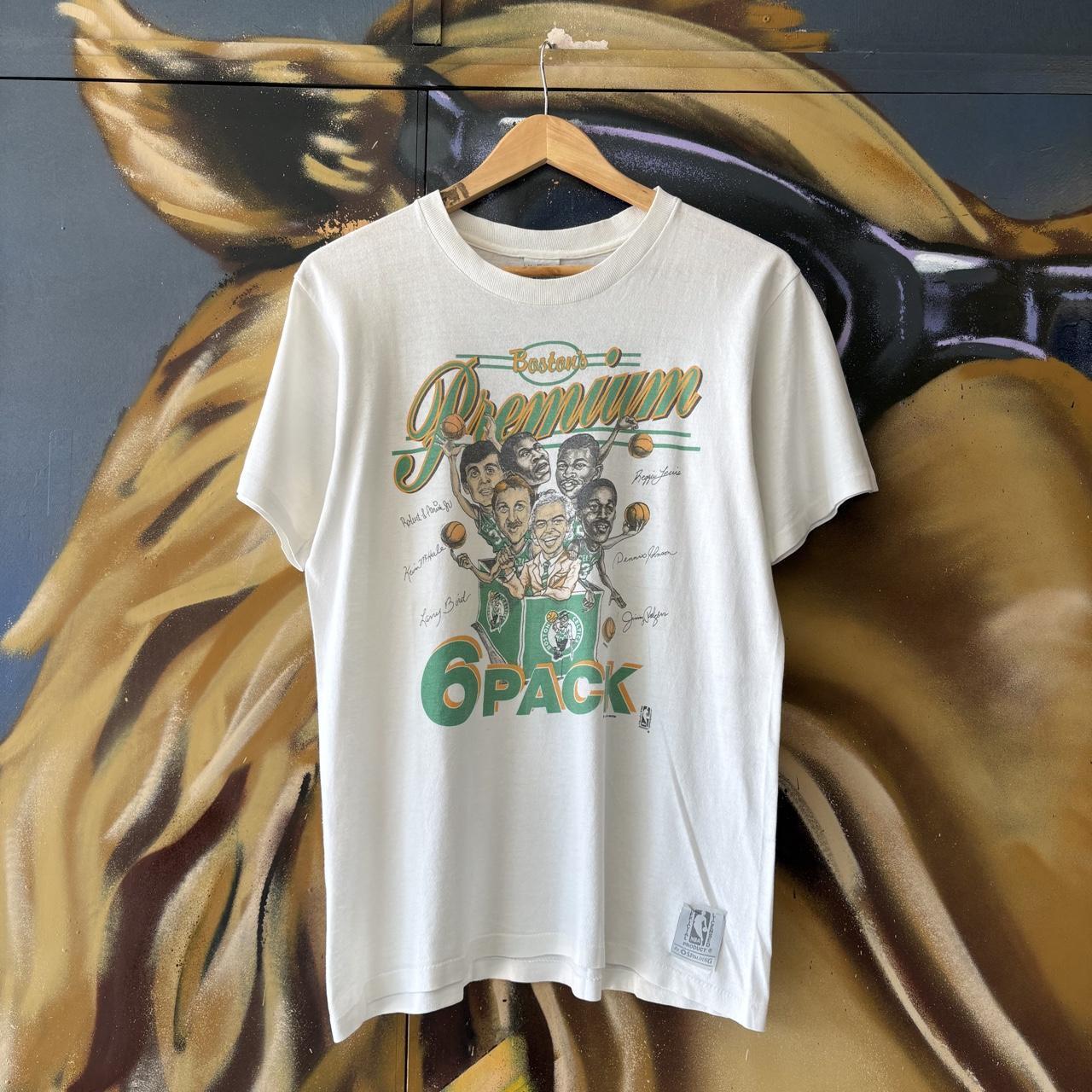 Vintage Boston Celtics T shirt Mens Medium NBA Salem Graphic Print Top 80s Single Stitch