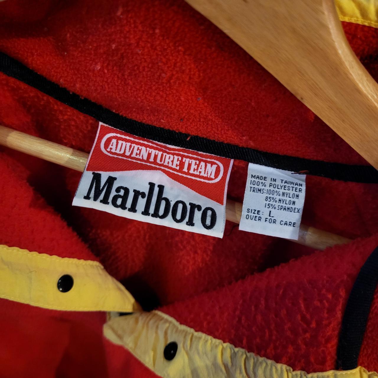 WDB051 - Vintage Retro Essential Marlboro Adventure Team Red Black 1/4 Button up Sweatshirt Fleece Jacket festival branded with spellout logo 90s Y2K style #fleece #adventureteam #festival #marlboro #cigarette
