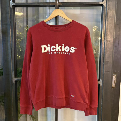 0225H77F - Vintage Retro Essential Burgundy Dickies Crewneck Jumper Sweatshirt with  embroidered patch logo and spellout chest print logo #90s #sportswear #skater #y2k #dickies