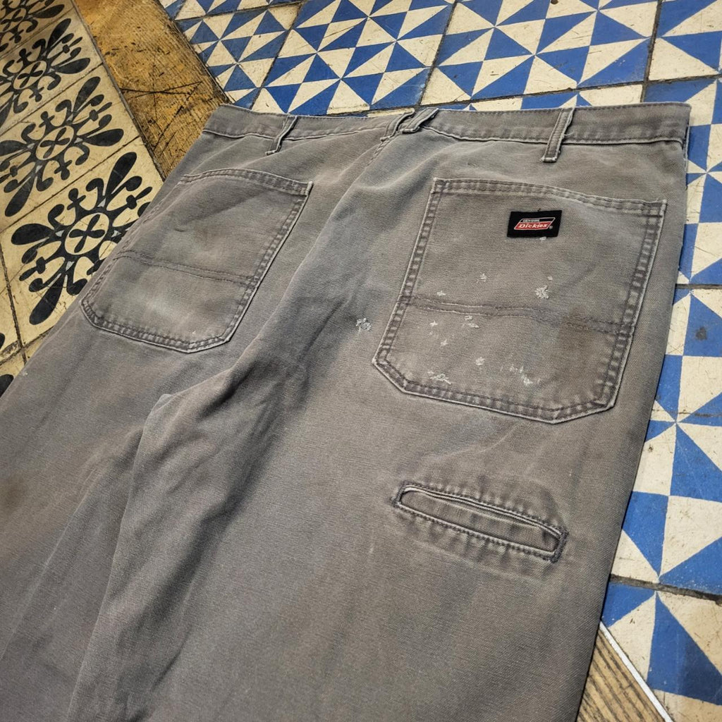 TRW235BR - Vintage retro essential Grey Dickies carpenter Trousers pants casual workwear #skater #utility #workwear #carpenter #dickies
