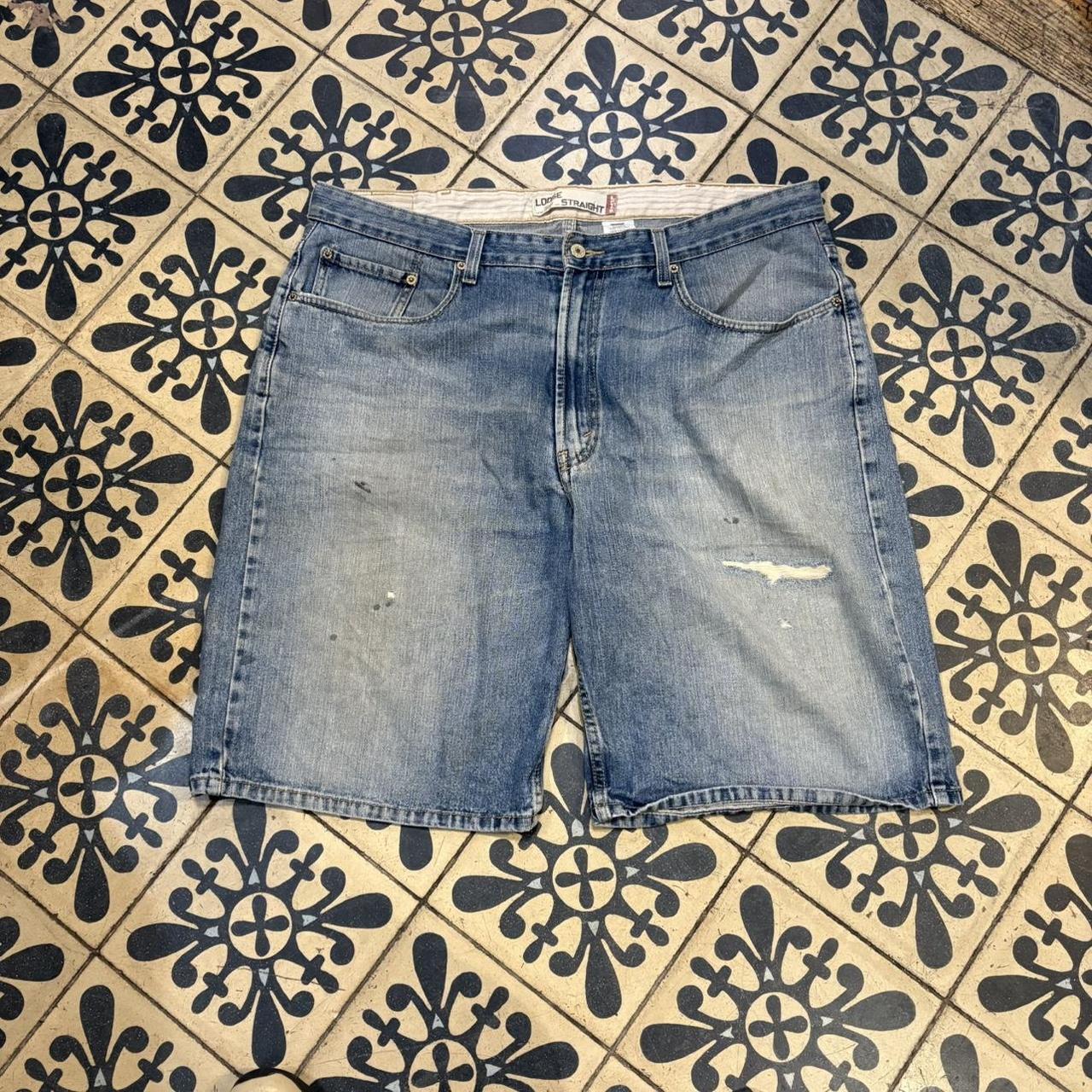 JRT142 - Vintage Retro Essential Levi’s 569 Blue Wash Denim Shorts Jorts with detailed patch Logo carpenter workwear #levis569 #90s #jorts #skater #levis
