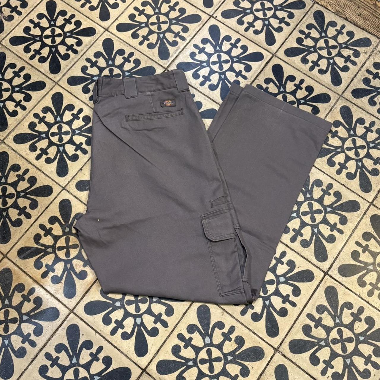 BR1209JI-F - Vintage retro essential Grey Dickies Straight Leg Cargo Trousers pants casual workwear #skater #utility #workwear #carpenter #dickies