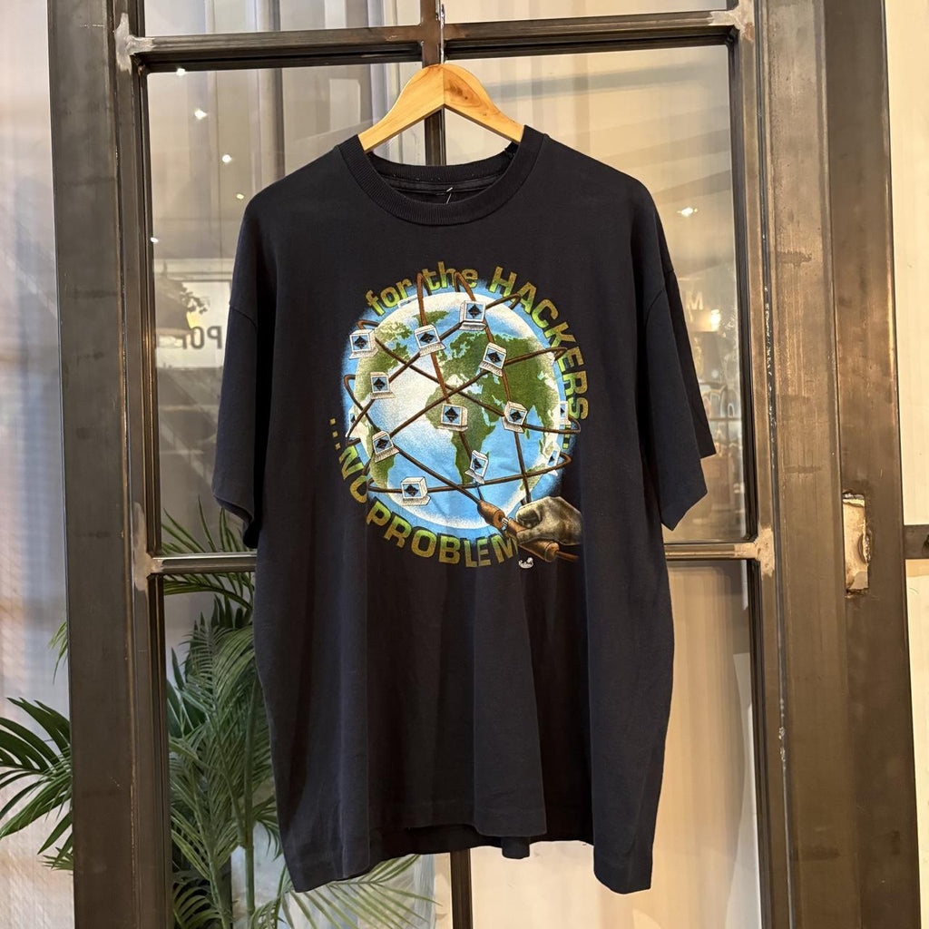 Vintage Kailua Tech T shirt Mens XL Hackers Hawaii Worlwide Nerd Promo Sotftware Network Graphic Print Tee Top 90s Y2K 00s