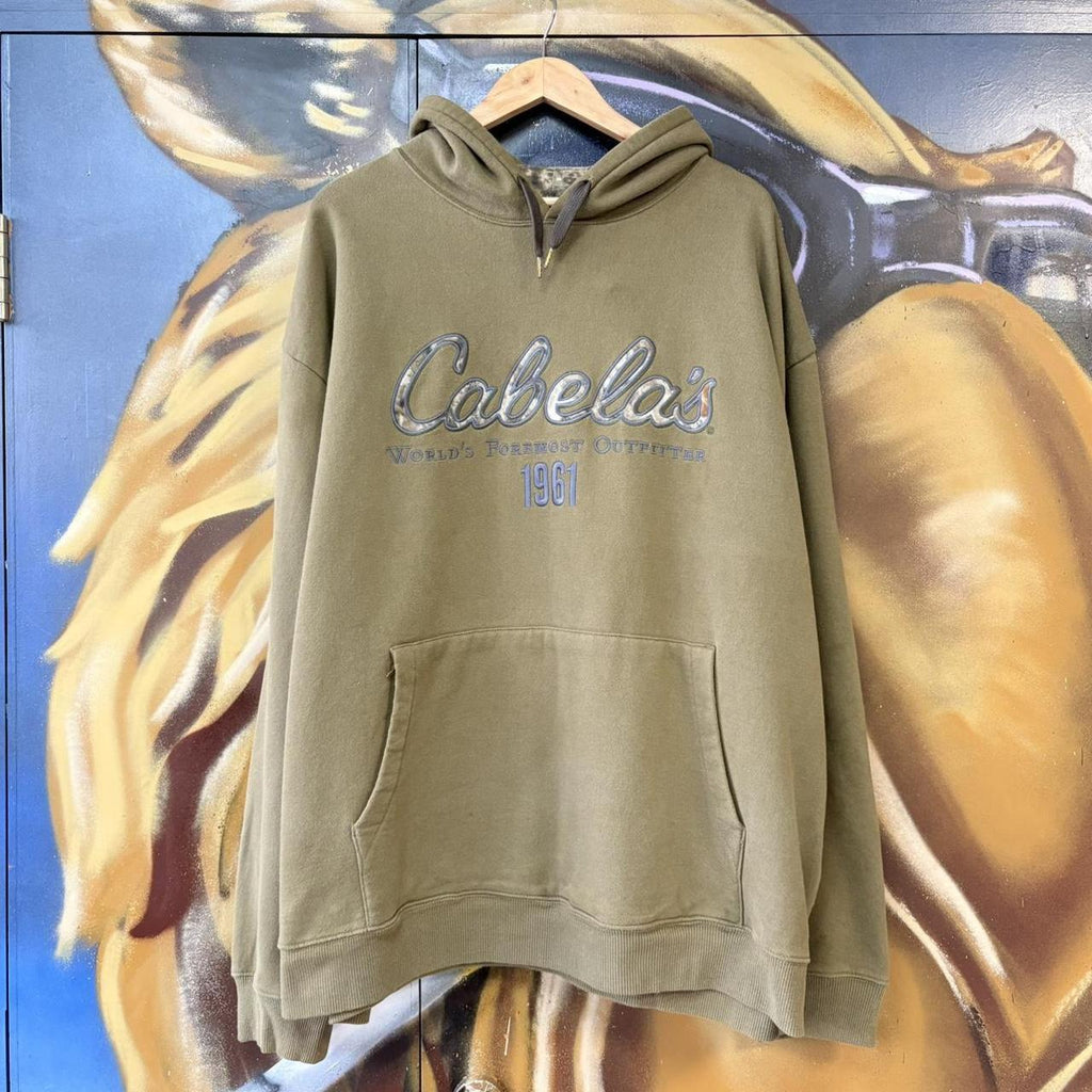 BR2701GX-U - Vintage Retro Essential Cabela’s Green Sweatshirt Hoodie with embroidered spell out logo #90s #sportswear #essential #cabelas #y2k