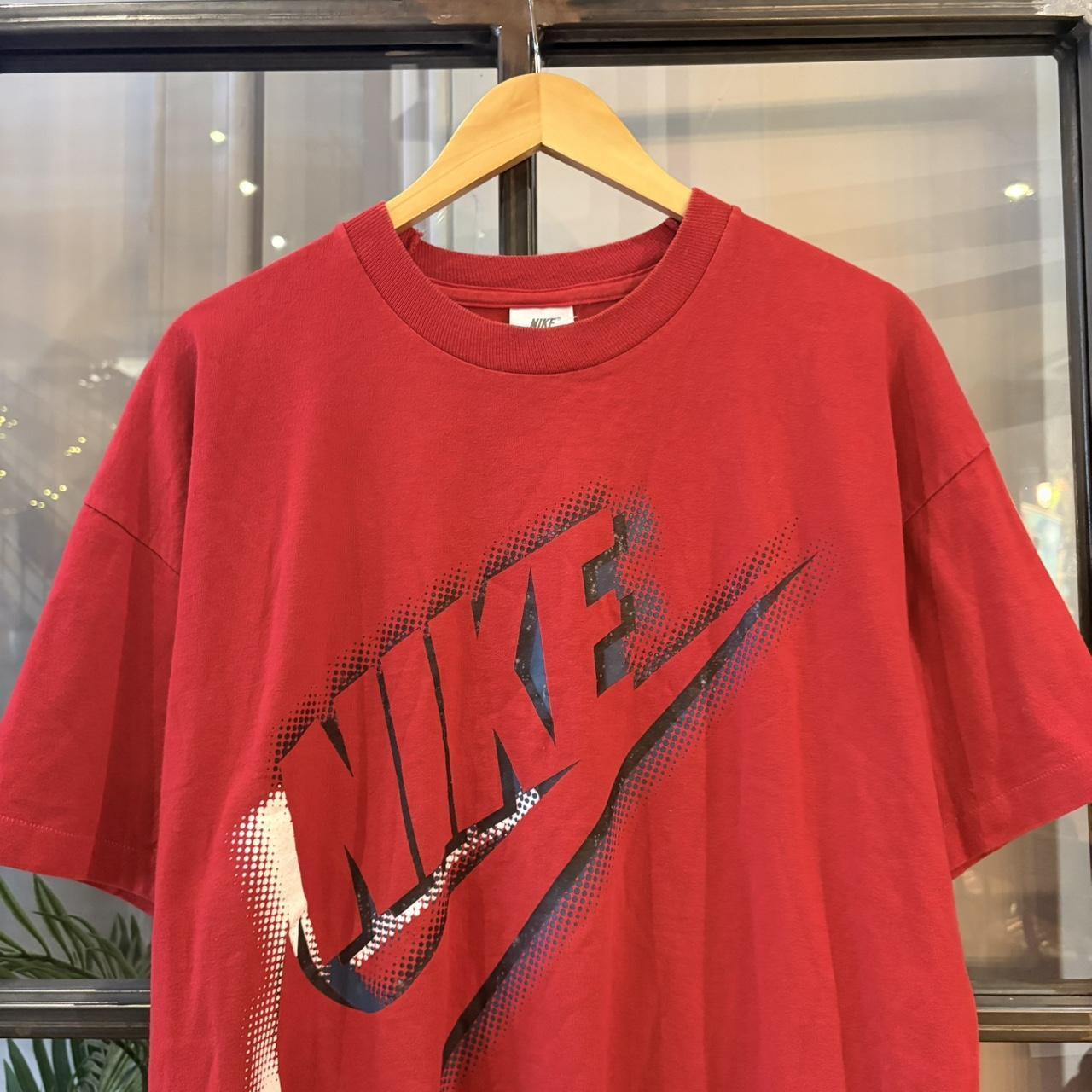 Vintage 90s Y2K Nike T-Shirt Mens Large Red Big Logo Swoosh Graphic Tee Single Stitch