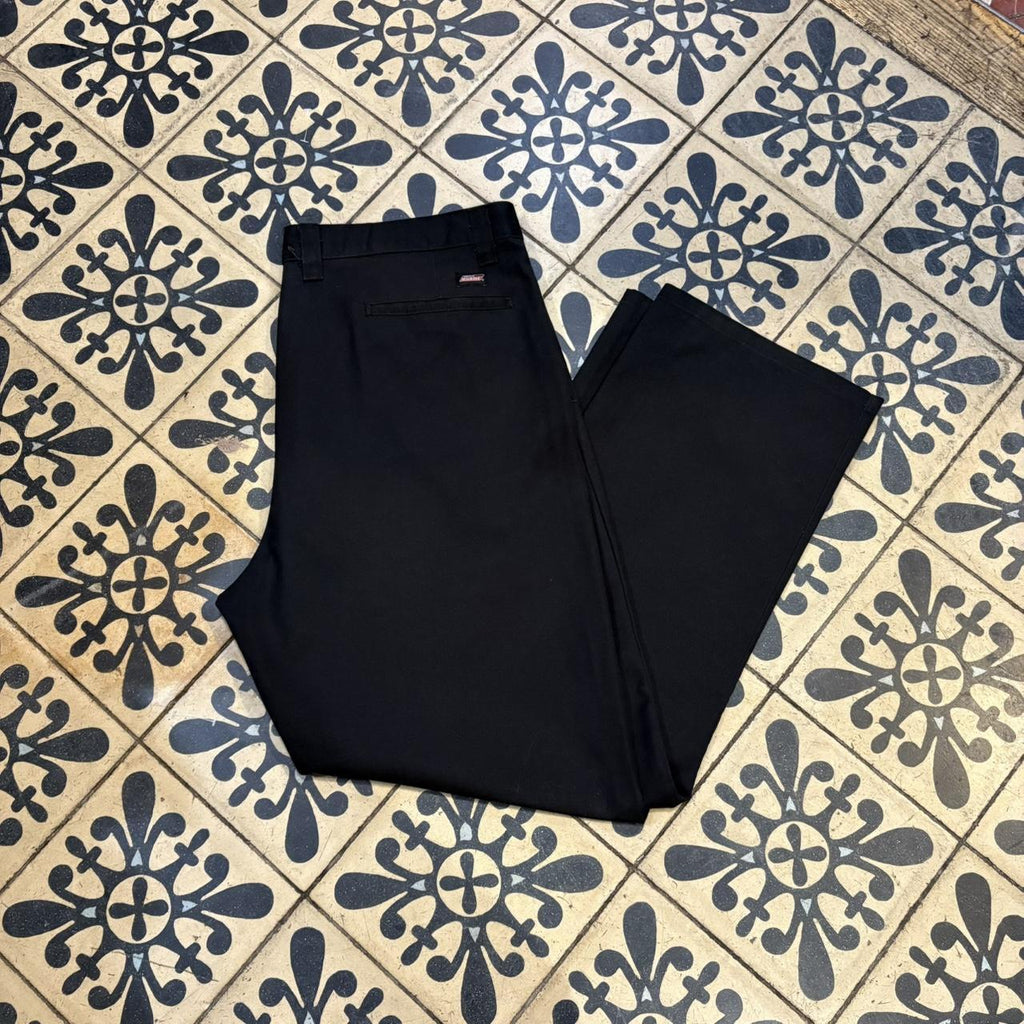 TRW470F-P - Vintage retro essential Black Dickies Trousers pants casual workwear #skater #utility #workwear #carpenter #dickies