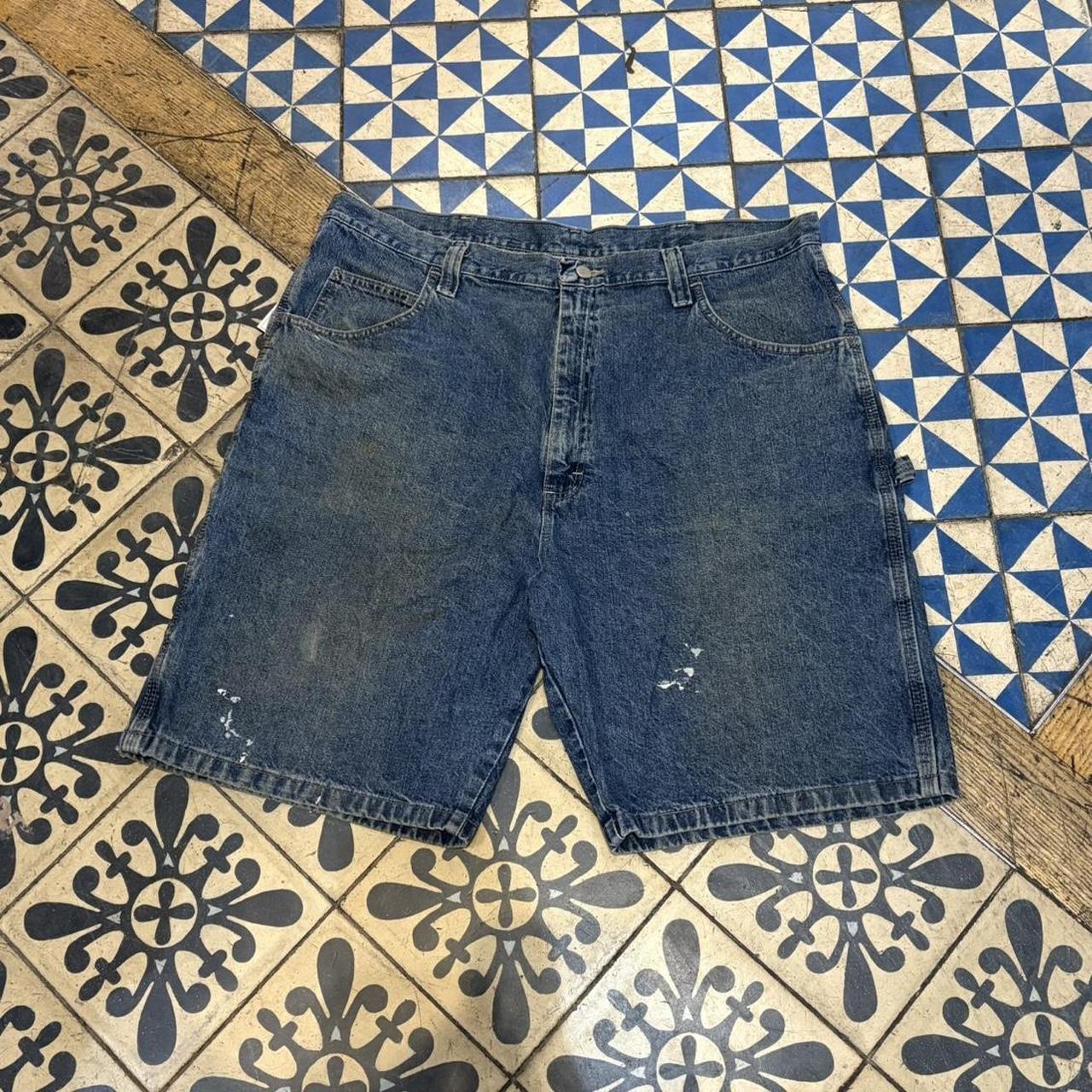 JRT115 - Vintage Retro Essential Wrangler Mid Blue Wash Denim Shorts Jorts with detailed patch Logo carpenter workwear #hiphop #90s #jorts #skater #wrangler