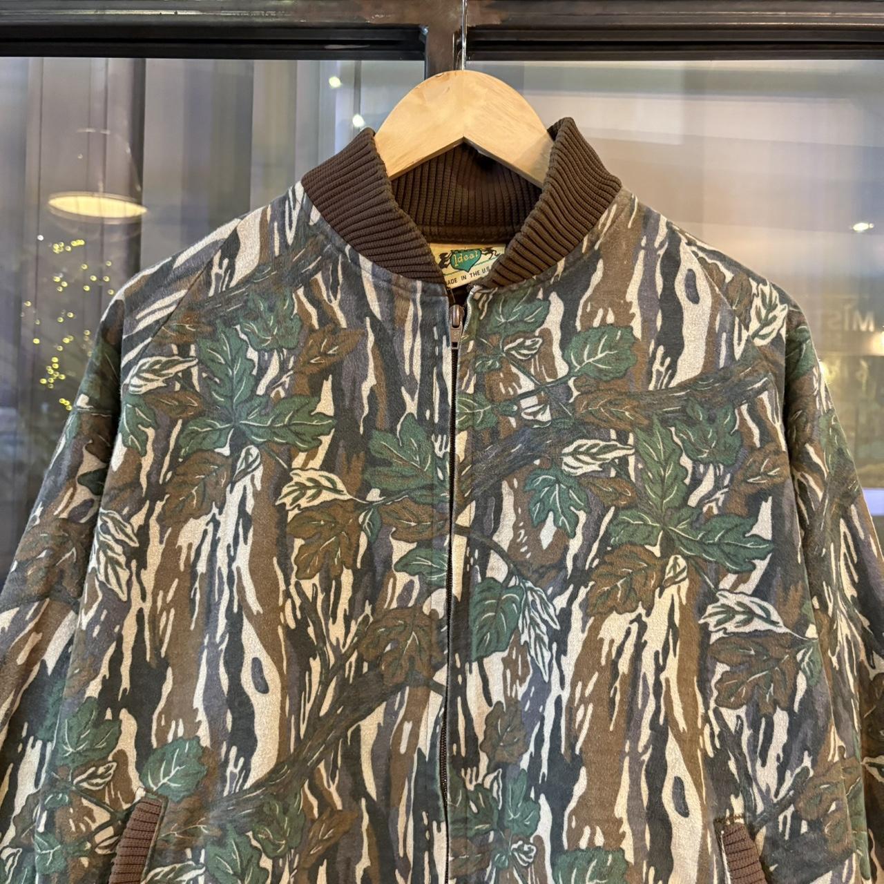 1224A86BR - Vintage Retro Essential Realtree Camouflage Khaki Green Brown Field Hunting graphic print Full Zip Bomber Jacket #realtree #hunting #camo #utility