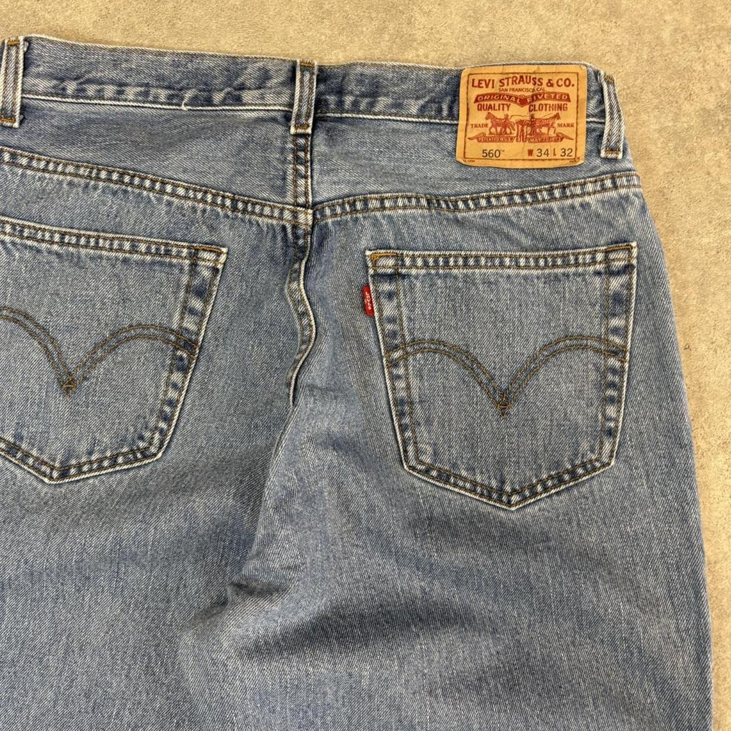 Vintage Blue Wash Levi’s 560 Jeans Mens 34” Loose Taper Comfort Fit Denim Trousers Skate Western Vintage Y2K 90s