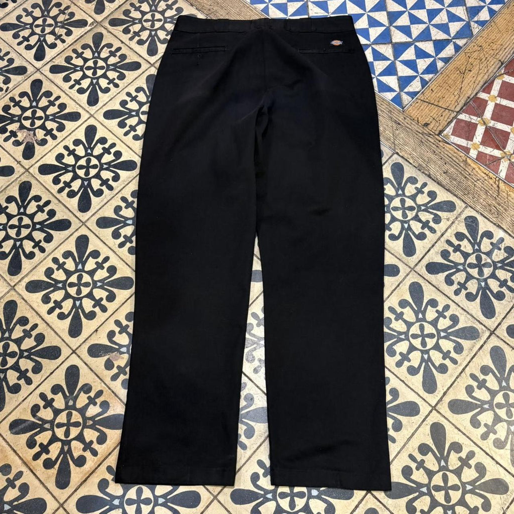 BR1011DG-F - Vintage retro essential Black Dickies Black Straight Leg Trousers pants casual workwear #skater #utility #workwear #straightleg #dickies