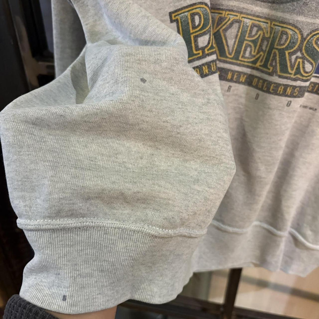 SWT668F - Vintage Retro Essential Grey Fruit of the Loom Super Bowl XXXI Champs Green Bay Packers 1997 , New Orleans Louisiana Crewneck Jumper Sweatshirt with print logo #90s #sportswear #greenbaypackers #nfl #superbowl
