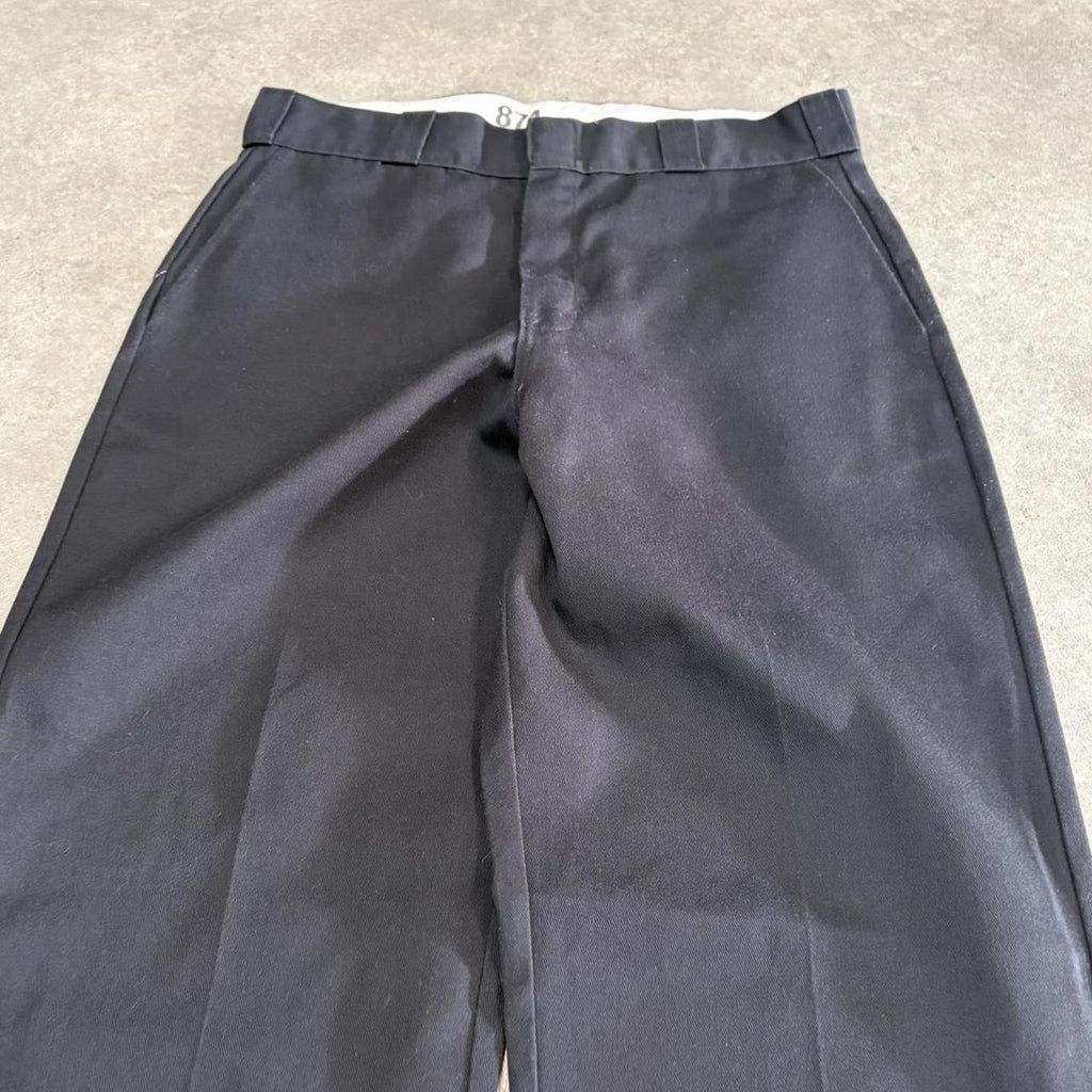 BR1912AAD-U - Vintage retro essential Black Dickies 874 Straight Leg Trousers pants casual workwear #skater #utility #workwear #straightleg #dickies