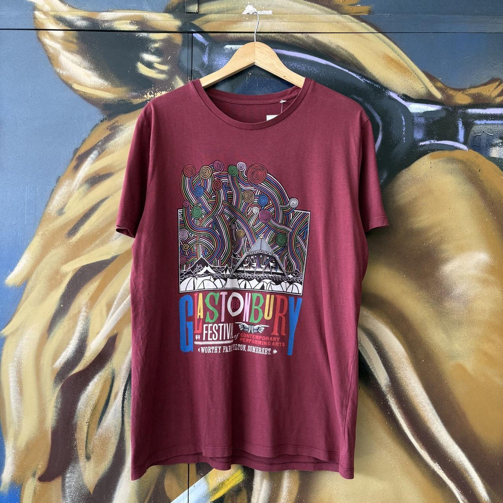 Vintage Glastonbury 2016 Tshirt Mens XL Maroon Red Tour Merch Music Festival Art Tee Top Y2K 2000s