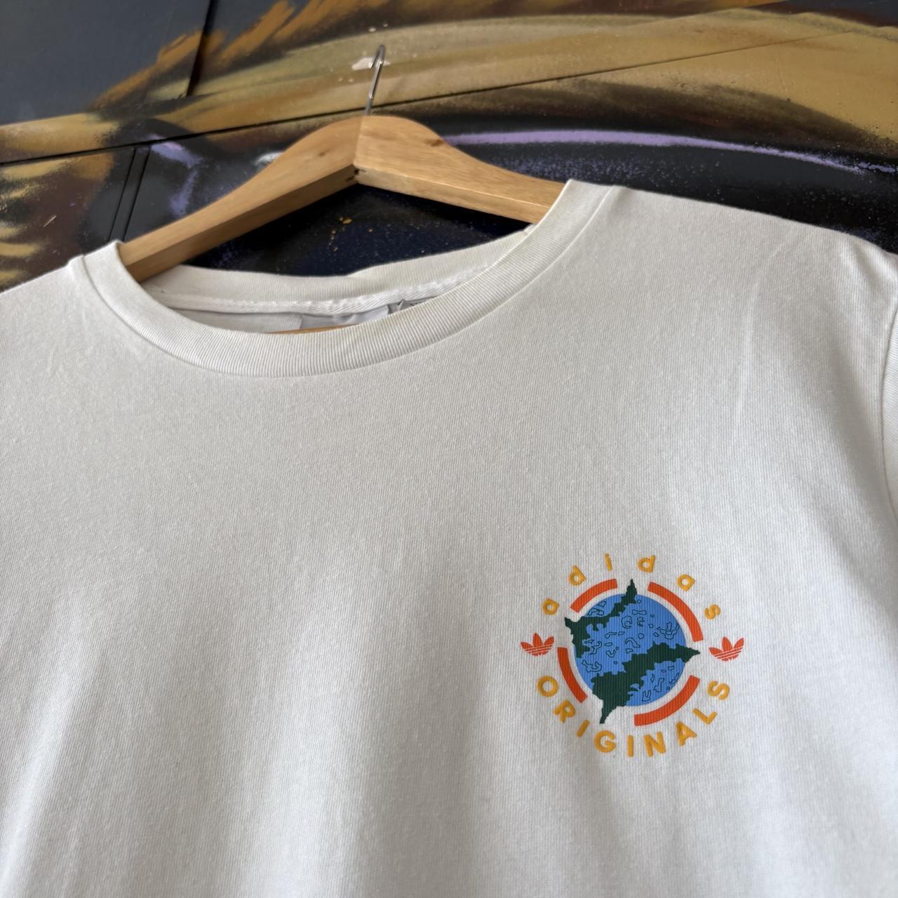 Adidas Originals T shirt Mens Small White Wander Hour World Globe Map Graphic Print Tee Top