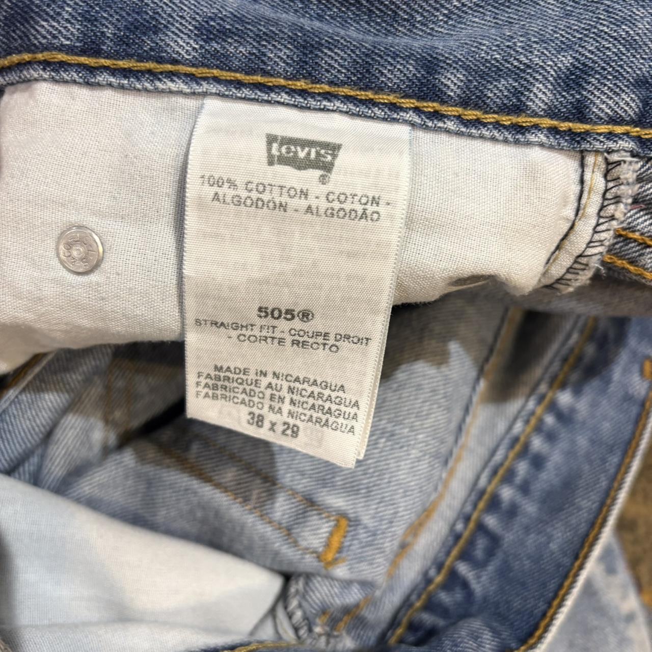 TRW439F - Vintage retro essential Levi’s 505 Straight Leg Blue Wash Denim Jeans Trousers pants #denim #levis505 #straightleg #levis #y2k