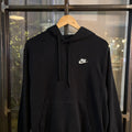 1224A36 - Vintage Retro Essential Nike Black Sweatshirt Hoodie with big spellout embroidered logo #90s #sportswear #essential #nike #y2k