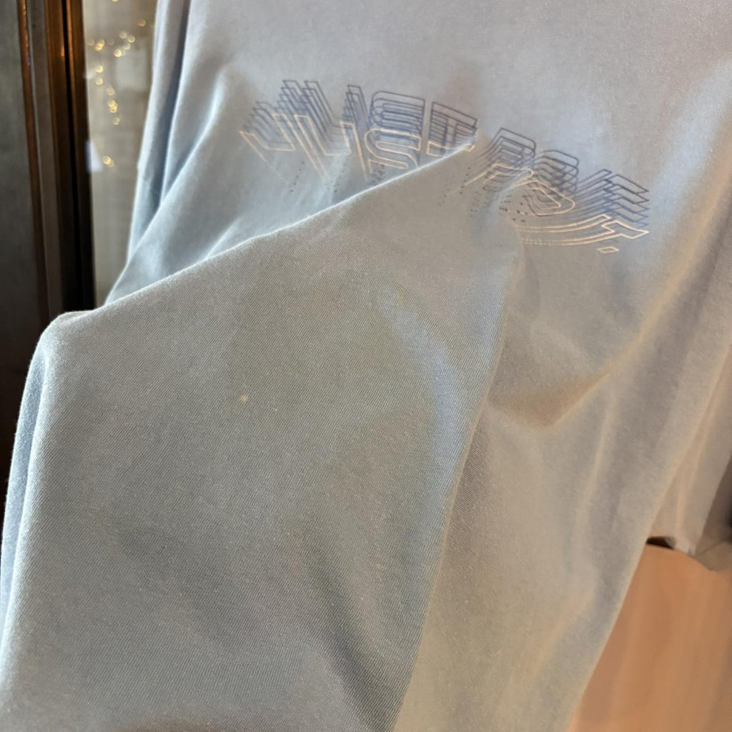 BR2804ED-F - Vintage Retro Essential Baby Blue Nike ‘ Just Do It ‘ Blurred Line Graphic Print Effect Top Tee T-shirt #90s #graphic #nike #essential #justdoit