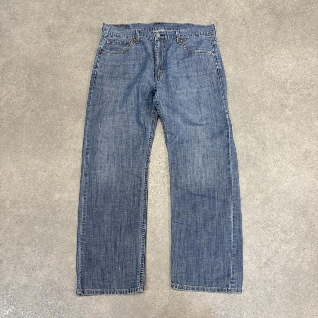 BR1912AIY-U - Vintage retro essential  Levi’s 569 Loose Straight Leg Mid Blue Wash Denim Jeans Trousers pants #denim #levis #levis569 #jeans #loosefit