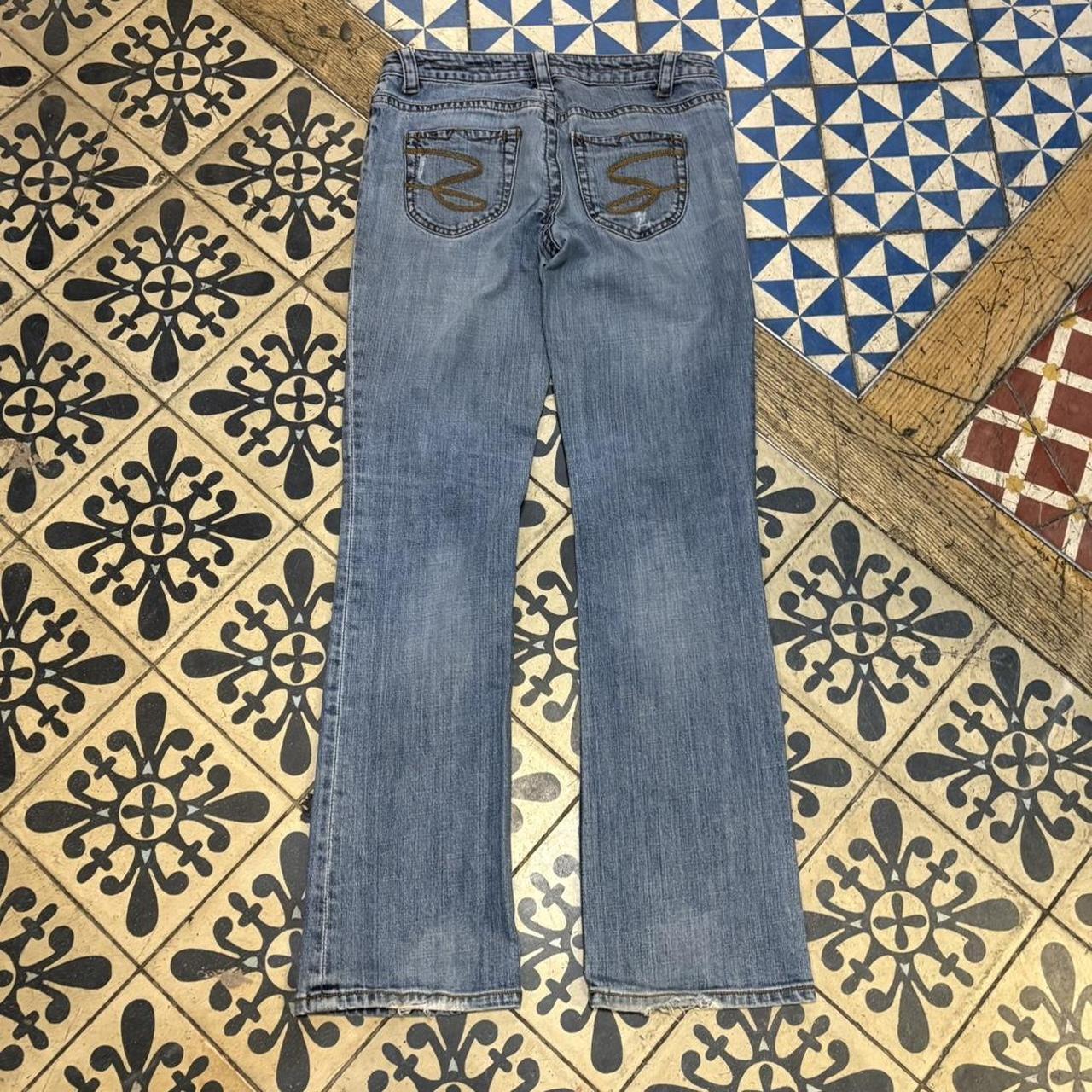 MES2705Y-F - Vintage retro essential  Seven7 Blue Wash Denim Boot Cut Jeans Y2K Trousers pants with embroidered patterns on back pockets #denim #seven7 #bootcut