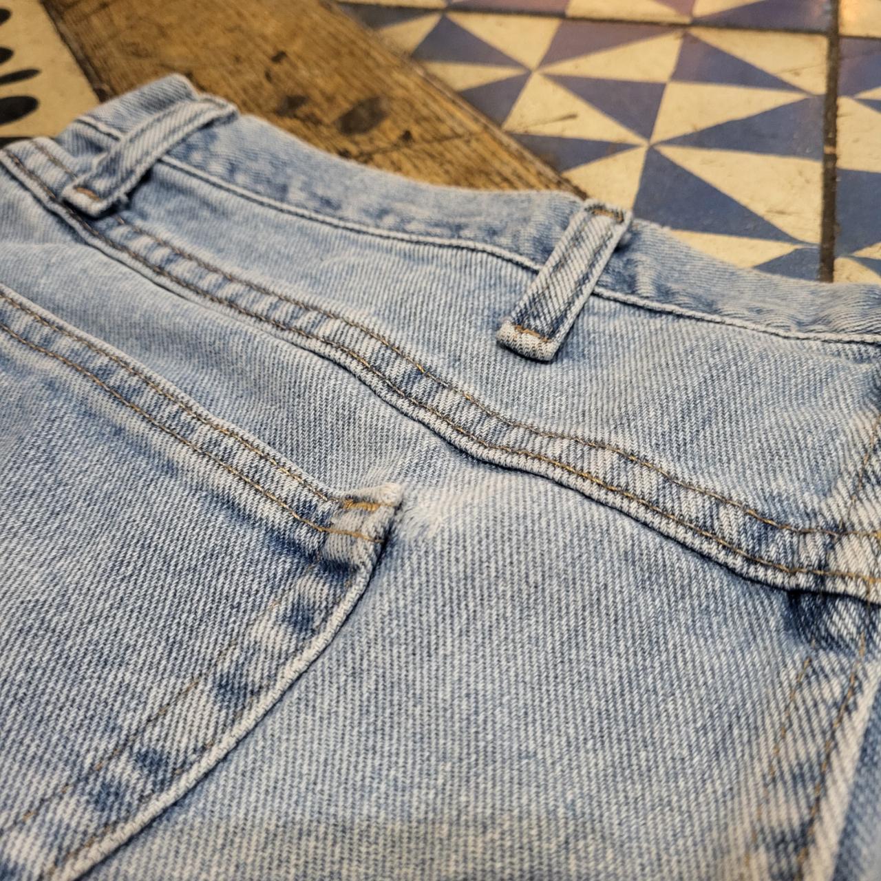 JRT304 - Vintage Retro Wrangler Light Blue Wash Denim Shorts Jorts #y2k #wrangler #jorts #skater