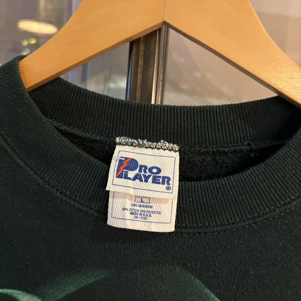 1224C45 - Vintage Retro Essential Dark Green NFL Green Bay Packers Crewneck Jumper Sweatshirt with big spellout print logo #90s #sportswear #nfl #greenbaypackers #y2k