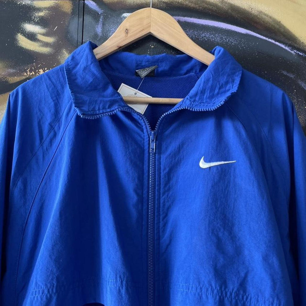 Nike Essential Full Zip Windbreaker