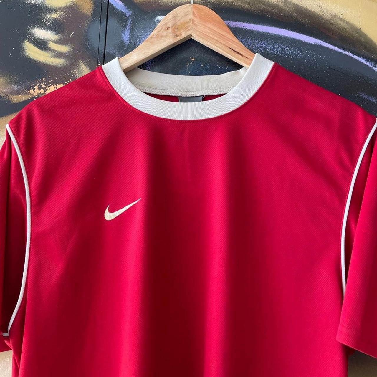 2000’s Nike Training Top