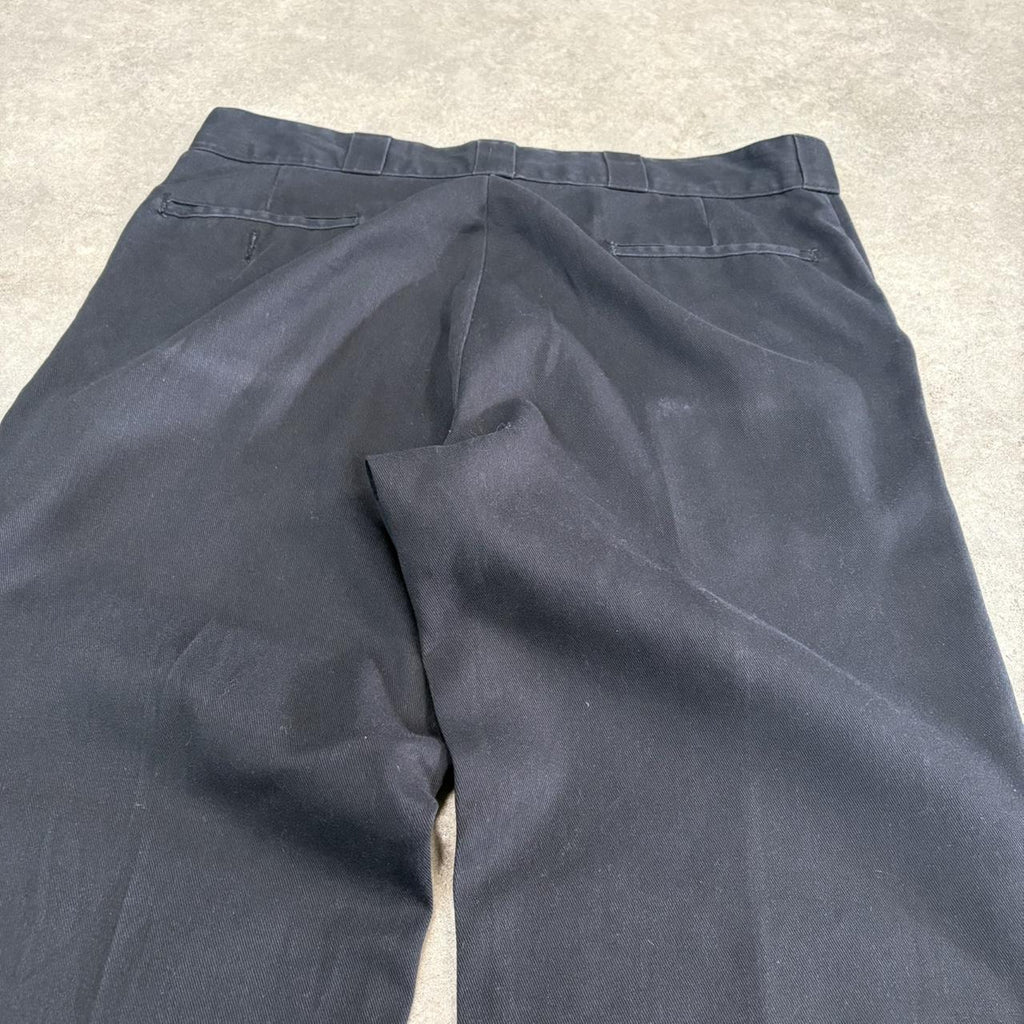 BR1912ZO-U - Vintage retro essential Black Dickies 874 Straight Leg Trousers pants casual workwear #skater #utility #workwear #straightleg #dickies