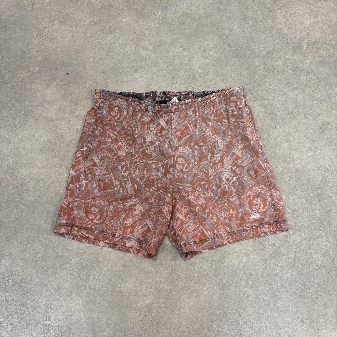 Vintage Nike ACG Shorts Mens Medium Red Patterned Active Summer Gorpcore Streetwear 90s Y2K 00s