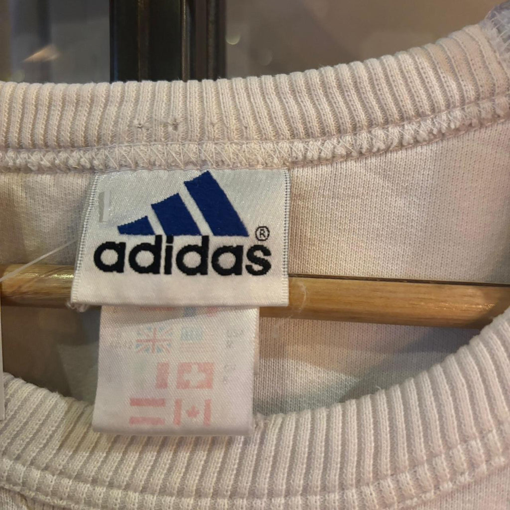 VIN030EF - Vintage Retro Essential White Adidas Raglan Jumper Sweatshirt with large centre embroidered logo #90s #sportswear #essential #y2k #adidas