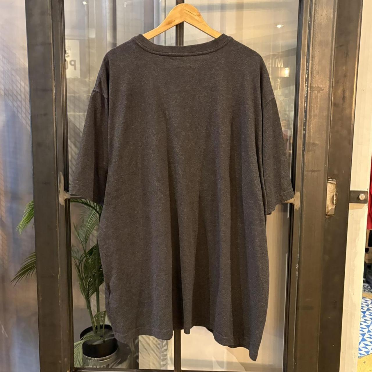 BR2306NR-F - Vintage Retro Essential Dark Grey Carhartt Pocket Top Tee T-shirt with North Star Coop embroidered patch logo #skater #workwear  #carhartt #y2k #pocket