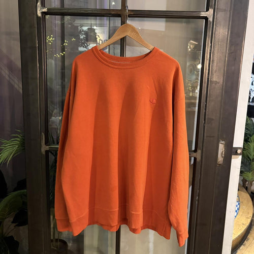 0125C26 - Vintage Retro Essential Champion Orange Crewneck Jumper Sweatshirt with embroidered chest logo #90s #sportswear #essential #y2k #champion
