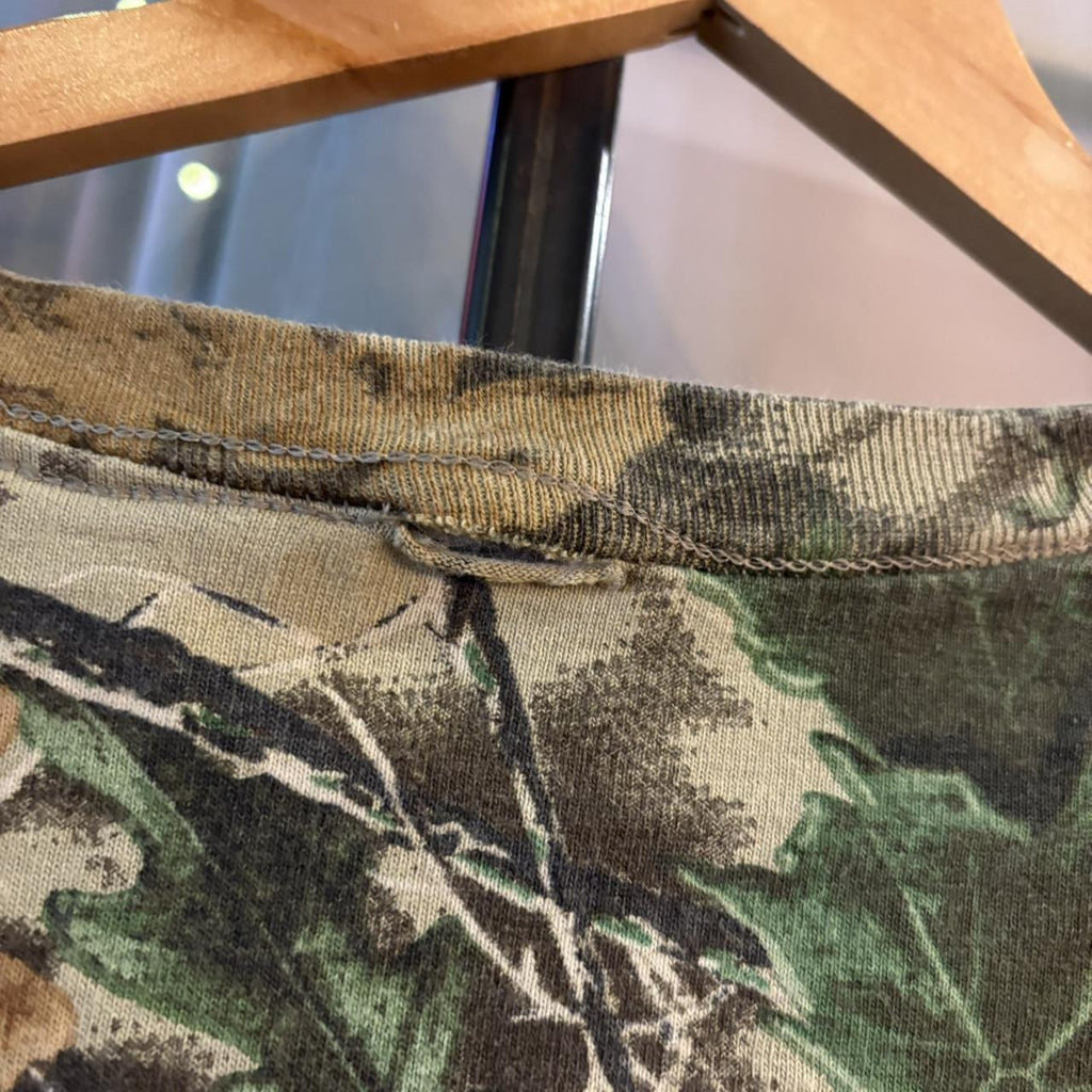 RTT127 - Vintage Retro essential adult mens RealTree Camouflage Khaki Green Brown Field Hunting graphic print Top T-Shirt Tee #realtree #utility #camo #hunting #y2k