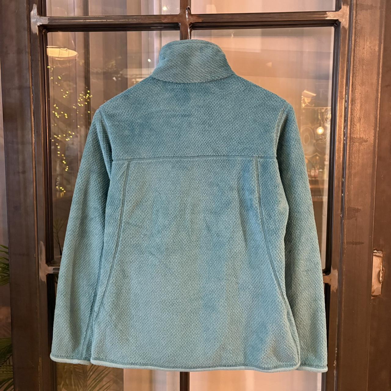 0325C55F - Vintage retro essential Turquoise Patagonia Fluffy 1/4 quarter button up outdoor sweatshirt fleece jacket #patagonia #outdoor #expedition #hike #climbing